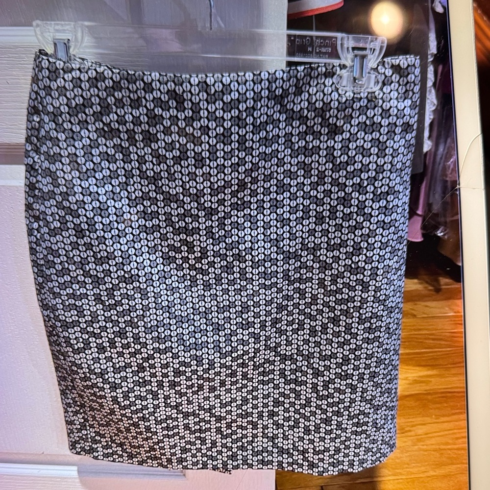 Sunny Leigh Black and White Metallic Geometric Pencil Skirt